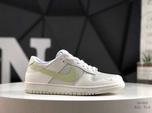 160 Nike Dunk Low 复古低帮休闲运动滑板板鞋。采用脚感柔软舒适Zoomair气垫，有效吸收滑板等极限运动在落地时带来的冲击力，为街头运动者们提供