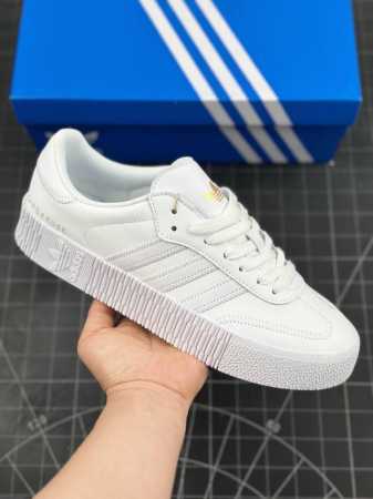 公司级adidas Originals Samba Rose 三叶草桑巴系列松糕百搭经典板鞋 Originals Samba 诞生于上世纪 50 年代 最早从传 - 点击图像关闭