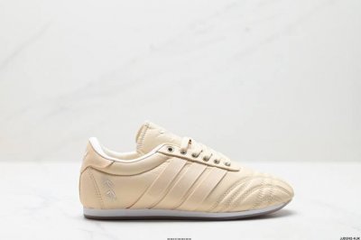 公司级阿迪达斯Adidas Originals Taekwondo 运动舒适 防滑耐磨包裏性低帮 训练鞋 货号:Jr7449 尺码:36 36.5 37 38