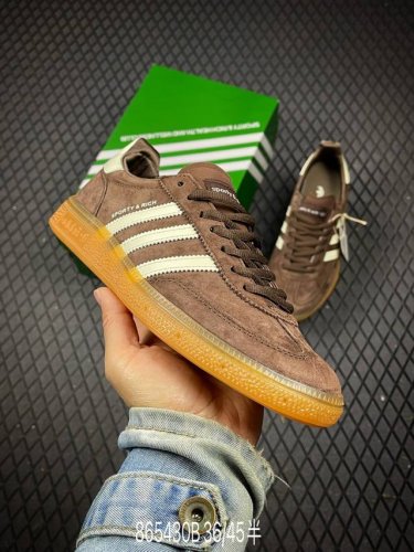 B Adidas Hanball Spezial Sr复古单品 阿迪达斯经典款复古休闲板鞋 #原厂原档案开发出品 皮料切割干净无任何毛边 鞋型细节完美 超高清洁