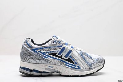 公司级New Balance M1906系列复古单品宝藏老爹鞋款 公司级版本复古元素叠加 质感超级棒 楦版型材料细节做工精细 作为Nb最经典的档案鞋型之一 与2