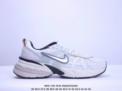 公司级 组合底耐克nike V2K Run跑步鞋复古风潮 网面透气运动鞋 灰银紧致的鞋面材质提供良好的包裹性鞋侧 Swoosh以及鞋头部分搭配增添不少亮点的镀铬