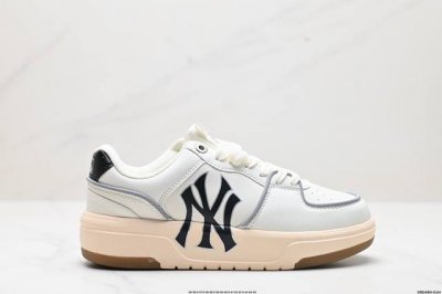 真标ss春季学院穿搭爆款korea韩国限定，联乘ny美国榄球洋基队 Mlb Chunky Liner New York Yankees学长鞋系列低帮老爹风轻量增