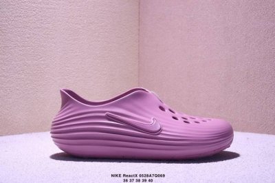 简介 耐克 Nike Reactx Rejuven8 沙滩鞋 柔软回弹耐磨透气凉拖鞋 25夏季新款轻便透气洞洞鞋外穿休闲运动鞋 Hv5060-002 采用质感柔