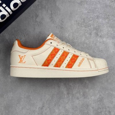 本地 核心私 阿迪达斯 Adidas Originals Gazelle Indoor X Lv 联名 贝壳头 三叶草休闲防滑耐磨低帮板鞋 鞋头出色设计 塑就出