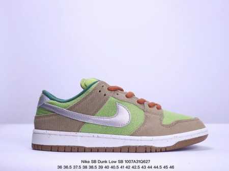 耐克nike Sb Dunk Low Sb 扣篮系列复古低帮休闲运动滑板板鞋。采用脚感柔软舒适zoomair气垫，有效吸 收滑板等极限运动在落地时带来的冲击力， - 点击图像关闭