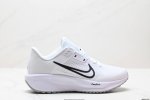 公司级Nike Quest 6极速6代网面透气 时尚休闲跑步鞋 简约高科技设计采用多层材料，为双足带来凉爽感受和稳固体验时尚鞋面搭配中足包覆设计，提供稳固贴合感
