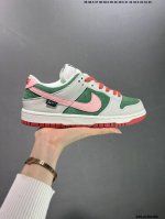 公司级kyler Murray X Nike Dunk Low Be 1 Of One 特别联名 鞋面围绕绿色主题并以织布和皮质拼接打造，值得一提的是，鞋侧 S