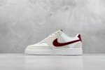 Nike Court Vision Low 百搭单品 正面、内侧、外侧、前面和后面视角看下这双白又白的小白鞋，它好像是一双经典的糅合。比较舒服简单的经典设计，有