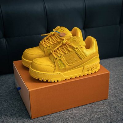 核心私 Ns炸款米兰走秀风，高奢品牌-路易威登Louis Vuitton Archlight Sneakers Lv真皮拼色减震网面运动弓型舞蹈复古老爹运动鞋。