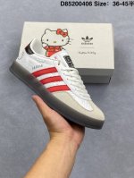 真标Adidas Originals Gazelle Indoor 三叶草休闲防滑耐磨低帮板鞋 鞋头出色设计 塑就出众贴合感 稳固的后跟贴合足部曲线设计 软弹舒