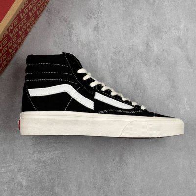 本地 核心私 2025 Vans Sk8 Hi解构高帮 解构风炸街神器 Vans经典Sk8-Hi高帮帆布鞋男女滑板鞋 侧边拼接+解构裁片设计，街头辨识度拉满，复