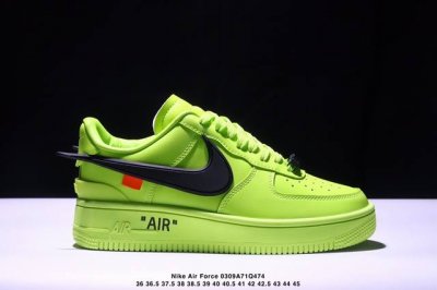 220 耐克Nike Air Force 1 Low 空军一号低帮百搭休闲运动板鞋。柔软、弹性十足的缓震性能和出色的中底设计，横跨复古与现代的外型结合，造就出风