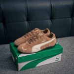 核心私 puma Speedcat Archive 彪马薄底系列 复古运动休闲跑鞋 鞋面设计轻量透气 提供了舒适性和穿着感受 柔软内里材质 穿着更加舒适 橡胶鞋