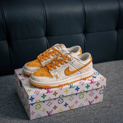 核心私 nike Dunk 全套原楦原模倾力打造完美版型 独家原厂航空铝磨具打磨大底 鞋头坡度极致还原 无解鞋型 原盒原配 圈内天花板工艺 原厂冲刀 超高清洁度