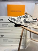 lv X Nike Sb Dunk Low 大厂出品 极力推荐 新配色 原装头层材料 独家版型蒸餾加工 帶來的是更好的视觉和脚感体验 大厂纯原品质出货 清洁度