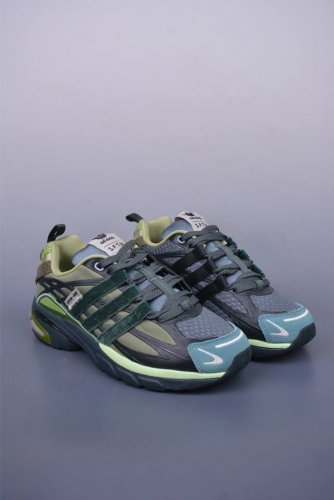 Song For The Mute X Adidas Originals Adistar Cushion 舒适防滑减震 复古跑鞋 鞋身材质上缎面、网眼、马毛和绒