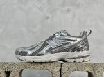New Balance 1906系列复古老爹风休闲运动慢跑鞋 M1906Rbt #采用轻质牛剖革拼接透气网眼衬垫织物鞋面材质 T-Beam大底提供足步弓支撑，保