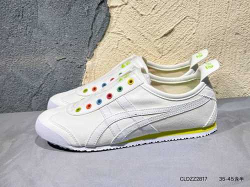 新品上市实拍 asics Ointsuka Tiger Moage Co 亚瑟士鬼冢虎复古经典跑鞋 产品从款式颜色造型上体现出追求舒适和细节的完美 鞋类更是推崇