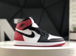 公司级带半码 耐克 Nike Air Jordan 1 Retro High Og 耐克 Aj1代迈克尔 乔丹高帮经典复古百搭休闲文化运动篮球鞋 货号:5550