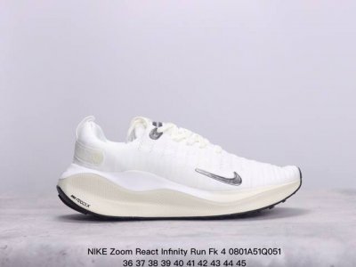 nike Zoom React Infinity Run Fk 4 马拉松机能风格运动鞋 实拍首发 #鞋款搭载柔软泡绵，在运动中为你塑就缓震脚感。设计灵感源自日