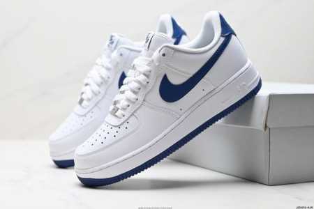 特价 公司级耐克Nike Air Force 1“07空军一号低帮百搭休闲运动板鞋。柔软、弹性十足的缓震性能和出色的中底设计，横跨复古与现代的外型结合，造就出风 - 点击图像关闭