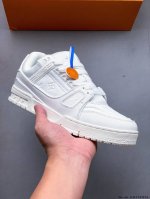 路易威登 Louis Vuitton Lv路易威登板鞋 乘风破浪的姐姐争先种草款,舒适透明底和百搭性霸屏整个时尚娱乐圈，正品1:1套楦复刻，细节调整完美主义！鞋