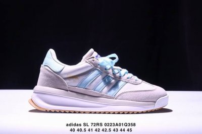 Adidas Originals Sl 72Rs 超轻便透气复古慢跑鞋 鞋头的设计饱满圆润 鞋面是翻毛皮和尼龙材质结合 上脚舒适柔软 橡胶大底非常耐磨防滑 包裹