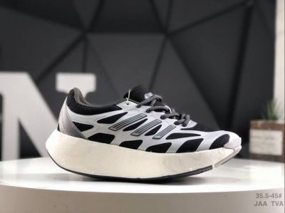 180 公司级Adidas Adizero Aruku 柔软舒适防滑耐磨 阿迪达斯 低帮跑步鞋 货号:Jq7392 尺码:35.5 36 36.5 37 38