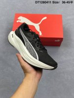 Puma 彪马 原楦原纸版开发版型，采用人体工程学网织结构鞋面材质，中底采用双层式 Nitro 氮气科技中底，外置超轻耐磨底片彪马Puma Deviate Ni