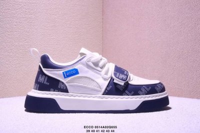 ecco爱步 广东原版透气 配备原版三件套 防尘纸 高弹大底 全头层牛皮 新款百搭休闲款 纯手工制成 鞋面走线工整 清晰质感 原单品质 拼接运动透气网布 采用E