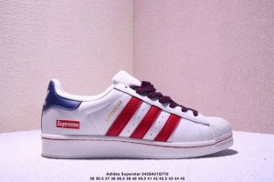 adidas Gazelle Indoor W定制贝壳头Gucci 三叶草休闲防滑耐磨低帮板鞋鞋头出色设计 塑就出众贴合感稳固的后跟贴合足部曲线设计软弹舒适 不