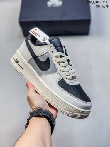 空军一号洛杉矶潮牌店限量发售 公司级 Undefeated X Nike Air Force 1 Low 空军一号低帮休闲板鞋 定制皮料 原装定制鞋盒 炫彩反光