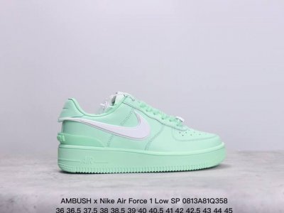 nike 耐克 男女鞋真标带半码，原楦原纸版数据开发版型，采用皮革鞋面材质，内里及脚垫猪皮贴附，缜密中底拉帮工艺，全新原数据开发加宽厚重橡胶大底重磅联名来了，再