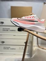 170（原150降价） Nk Zoom Fly 5超轻跑步鞋 React 泡棉轻盈跑步鞋 公司级 中底采用React技术 轻盈耐穿泡绵打造 跑步体验非常舒适 这