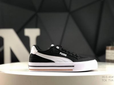 Puma 彪马 Court Low男女运动板鞋 新款男女同款情侣复古休闲鞋。封口类型: 系带式 鞋跟类型: 无鞋跟 鞋面材质:帆布 外底:橡胶底 鞋头部分采用提