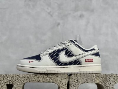 Nk Sb Dunk Low Supreme联名-白蓝英文水晶底 周年高端定制 低帮休闲板鞋 Xs1086-002 #定制鞋盒 大厂纯原品质出货 超高清洁度 皮