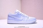 190 公司级Nike Air Jordan 1 Low aj1乔1低帮休闲板鞋 同步官方配色 头层皮打造 正确满胶鞋垫 四线拉帮 原厂织唛标 鞋舌高弹海绵填充