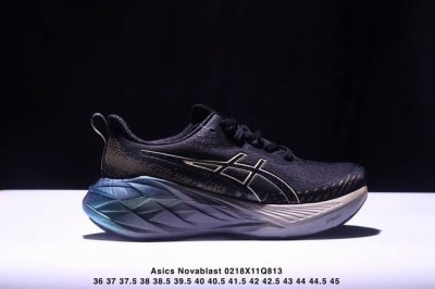 公司级Asics Novablast 4 轻量跑鞋 低帮轻量透气缓震休闲运动跑步鞋 货号:1012B510-401 尺码:36 37 37.5 38 39 39