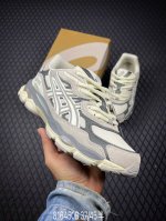 B Asics Gel-Nyc 亚瑟士复古透气休闲鞋缓震男子耐磨跑步鞋 1203A383-104 尺码：37 -45半码 编码816450B