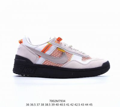 Union X Nike Field General 复古联名 这款运动鞋直到现在才以复古形式重新回归市场union 对这款鞋的重新设计旨在将这款经典鞋款重新引