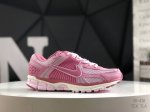 真标带半码 耐克 Nike Zoom Vomero 5 马拉松复古跑五代休闲运动慢跑鞋 货号: Fj2028 600 码数: 如图所示 Tck Tla
