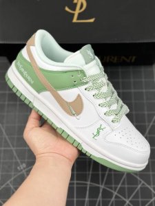 核心私 Nk Sb Dunk Low 圣罗兰系列-白绿棕勾 周年高端定制 低帮休闲板鞋 #定制鞋盒 大厂纯原品质出货 超高清洁度 皮料切割干净无任何毛边 细节完