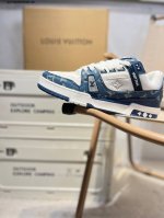 路易威登 Louis Vuitton Lv路易威登板鞋 新款 Lv Trainer最新配色运动鞋 L家 篮球鞋风格运动鞋 该鞋由艺术总监 Virgil Ablo