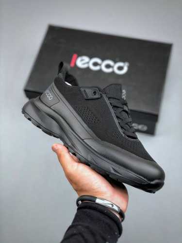 ecco爱步25新款限定运动鞋男舒适时尚跑步鞋 Biom系列新款 鞋面采用甄选牛皮与飞织工艺网布结合 质感丰富 脚感细腻柔软舒适 自然律动科技 符合人体工学鞋楦
