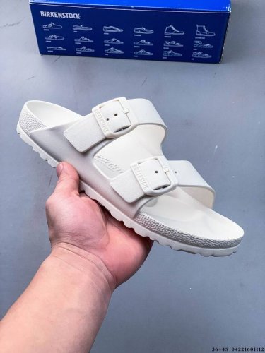 集图 德国百年知名鞋履品牌 博肯Birkenstock Zurich系列 黑色反绒 牛皮绒面革 双扣时尚凉拖 勃肯半拖凉鞋系列 亲肤透气的人造革，搭配可调节鞋扣