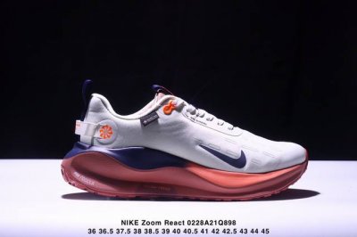 公司级Nike Zoom React Infinity Rn 4 Gtx马拉松机能风格运动鞋 实拍首发#鞋款搭载柔软泡绵 在运动中为你塑就缓震脚感 设计灵感源自