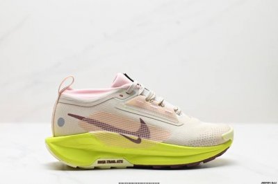 公司级nike Reactx Pegasus Trail 5 Gtx 越野跑步鞋 登月兼顾迅疾外观和稳固脚感 后跟覆面和中足动态支撑巧妙融合 缔造稳定顺畅的迈步