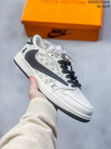 Supreme联名-米红滑板鞋 海外官方同步发售，耐克nike Dunk Low Supreme 联名，美国街头滑板鞋潮牌，红底白色的独特logo使suprem