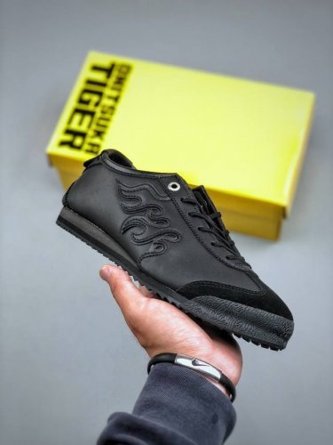 ZP鬼塚虎 Onitsuka Tiger Mexico 66 复古经典百搭一脚蹬休闲运动鞋 货号 1183C335-001 尺码 36-45 半